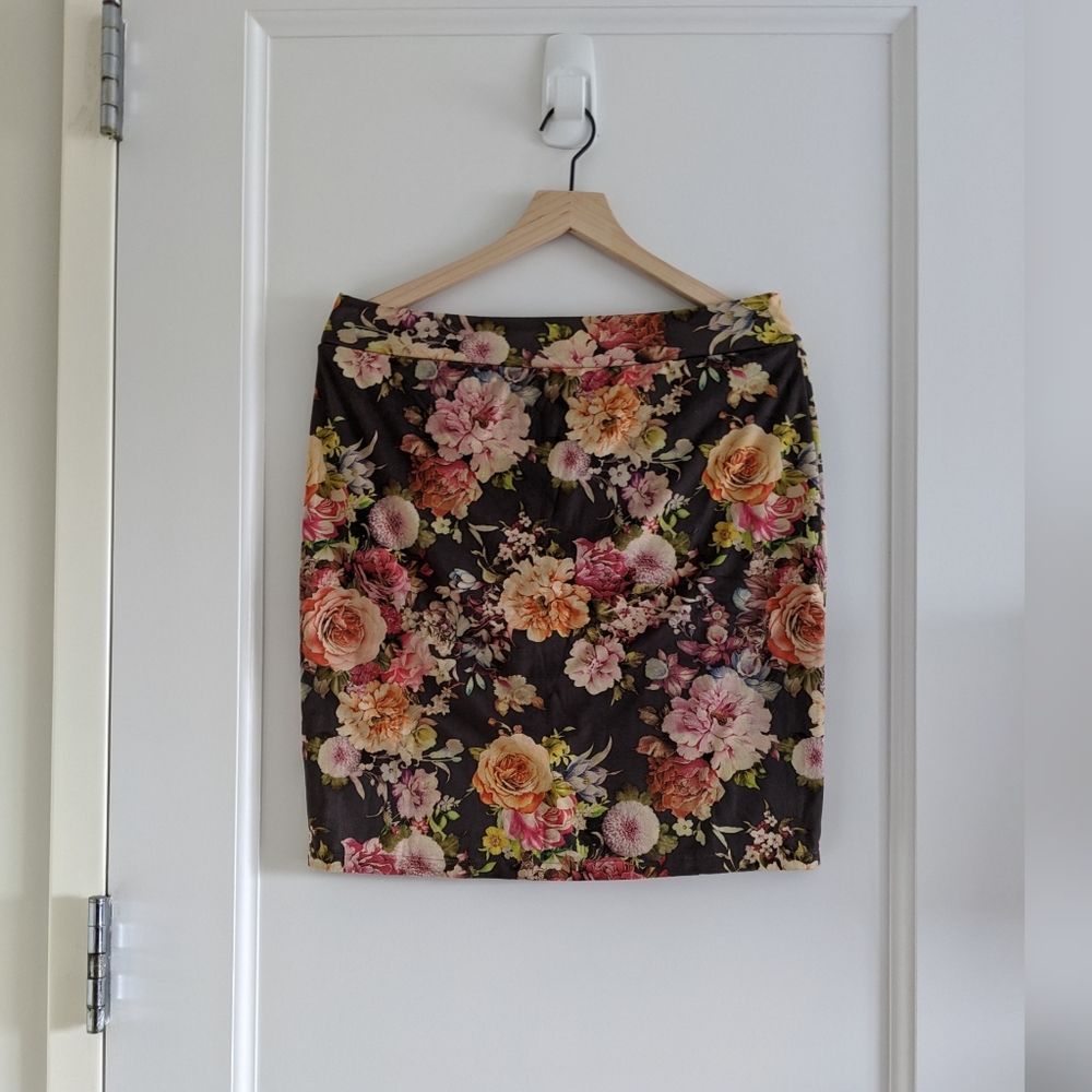 Floral Suede Skirt x LES LIS